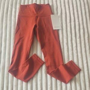 NWT Lululemon Wunder Train High Rise 25"